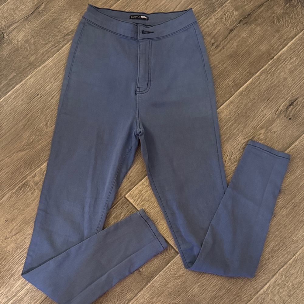 Fashion Nova Women's Skinny Jeans in Slate Blue